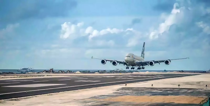 1539158384109461.jpg 飞机_800.jpg